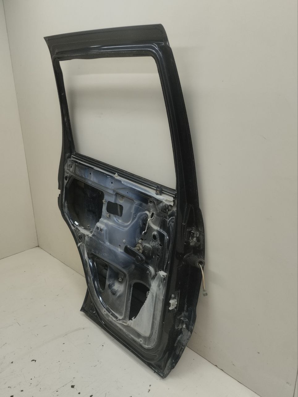 Дверь задняя левая Chevrolet Niva 2009-2020 Дверь задняя левая Chevrolet Niva 2009-2020