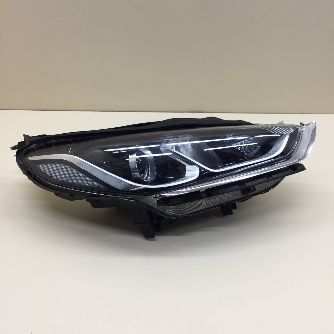 Фара правая Hyundai Sonata 7 (LF) 2017-2019