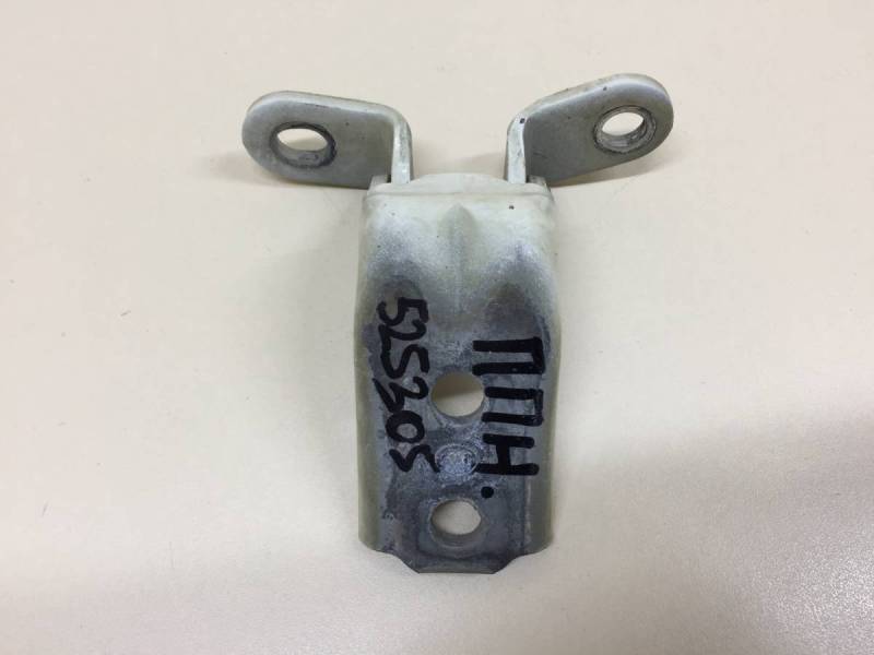 Петля двери передней правой нижняя Hyundai ix55 2007-2013