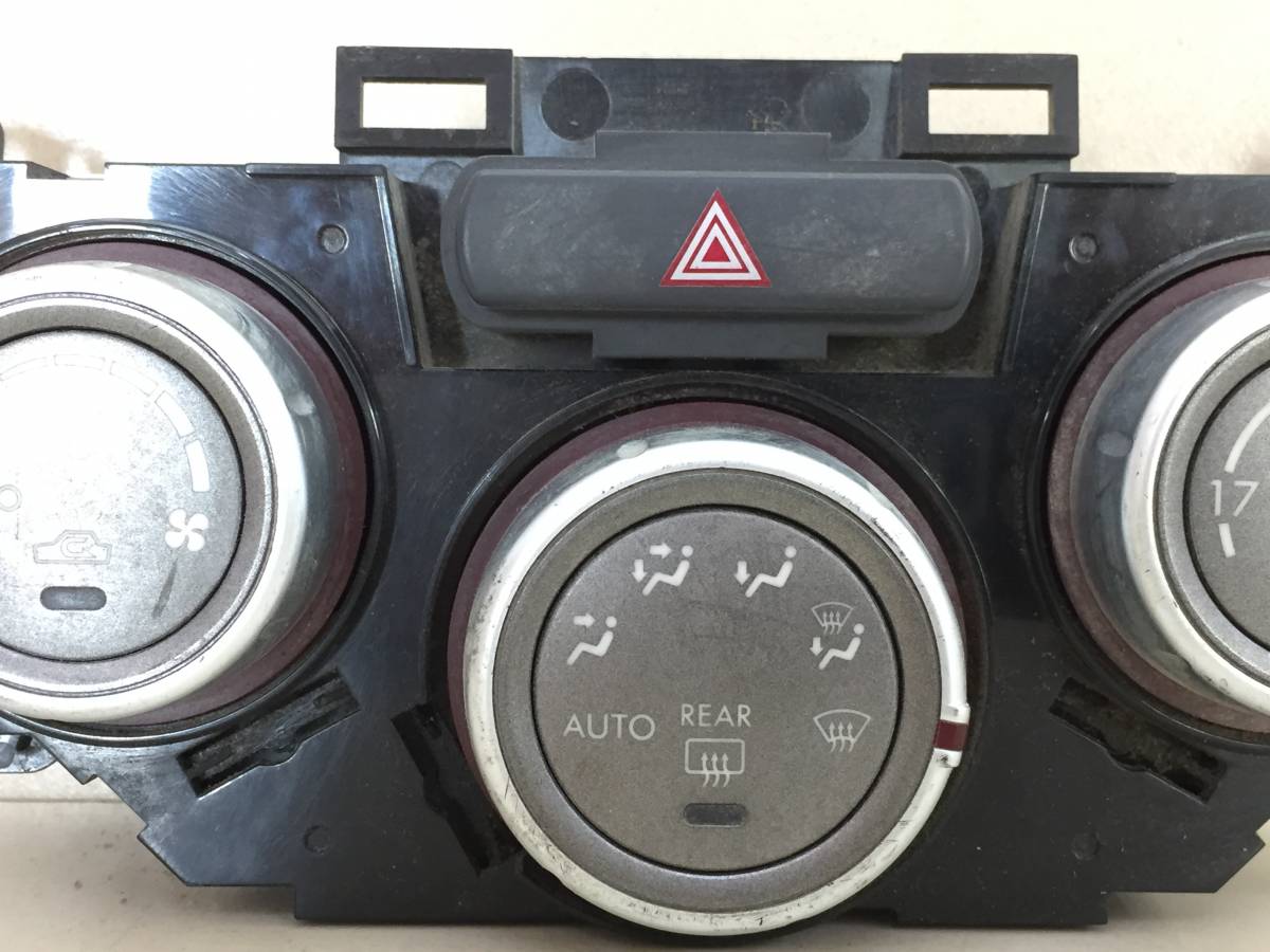 Блок управления климатической установкой Subaru Impreza (G12) 2007-2012