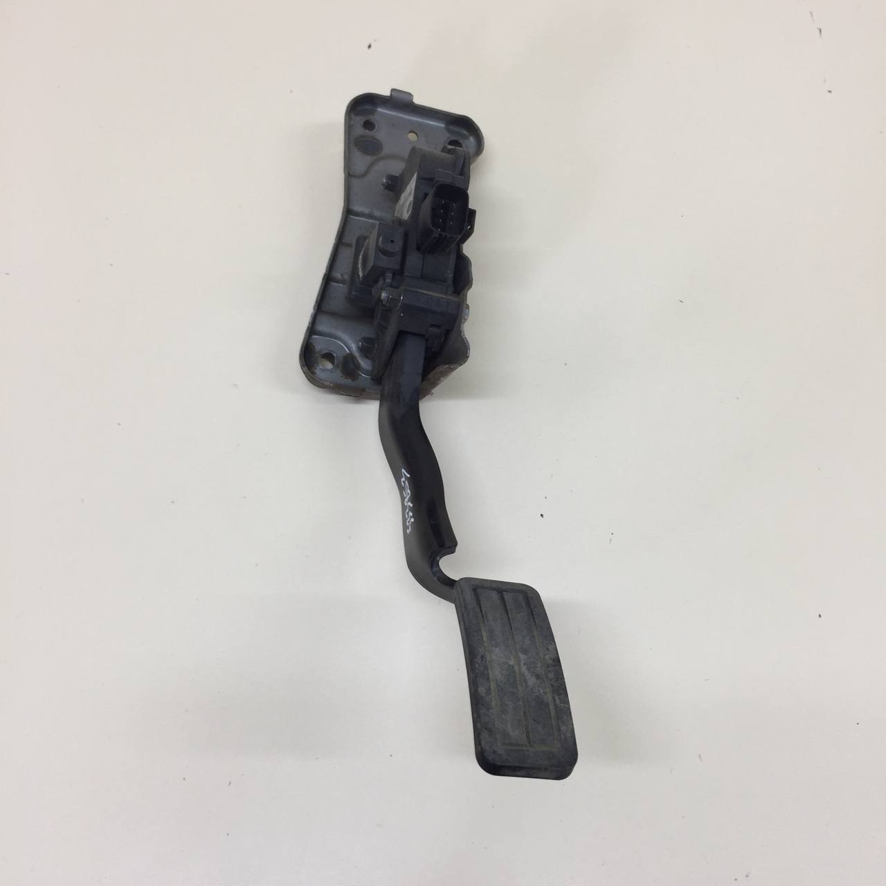 Педаль газа Land Rover Discovery 3 (L319) 2004-2009