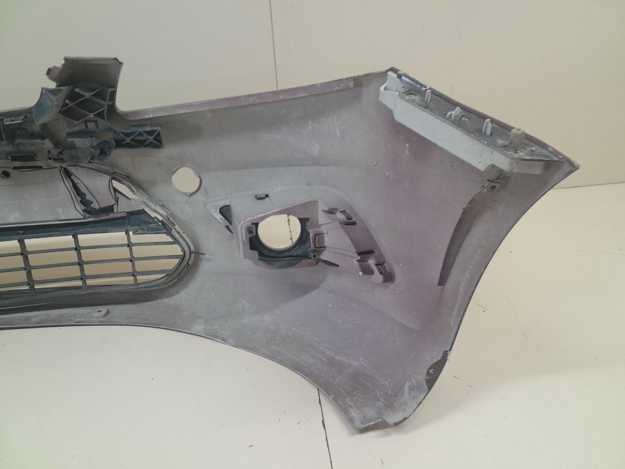 Бампер передний Ford Focus 2 (DB) 2008-2011 Бампер передний Ford Focus 2 (DB) 2008-2011