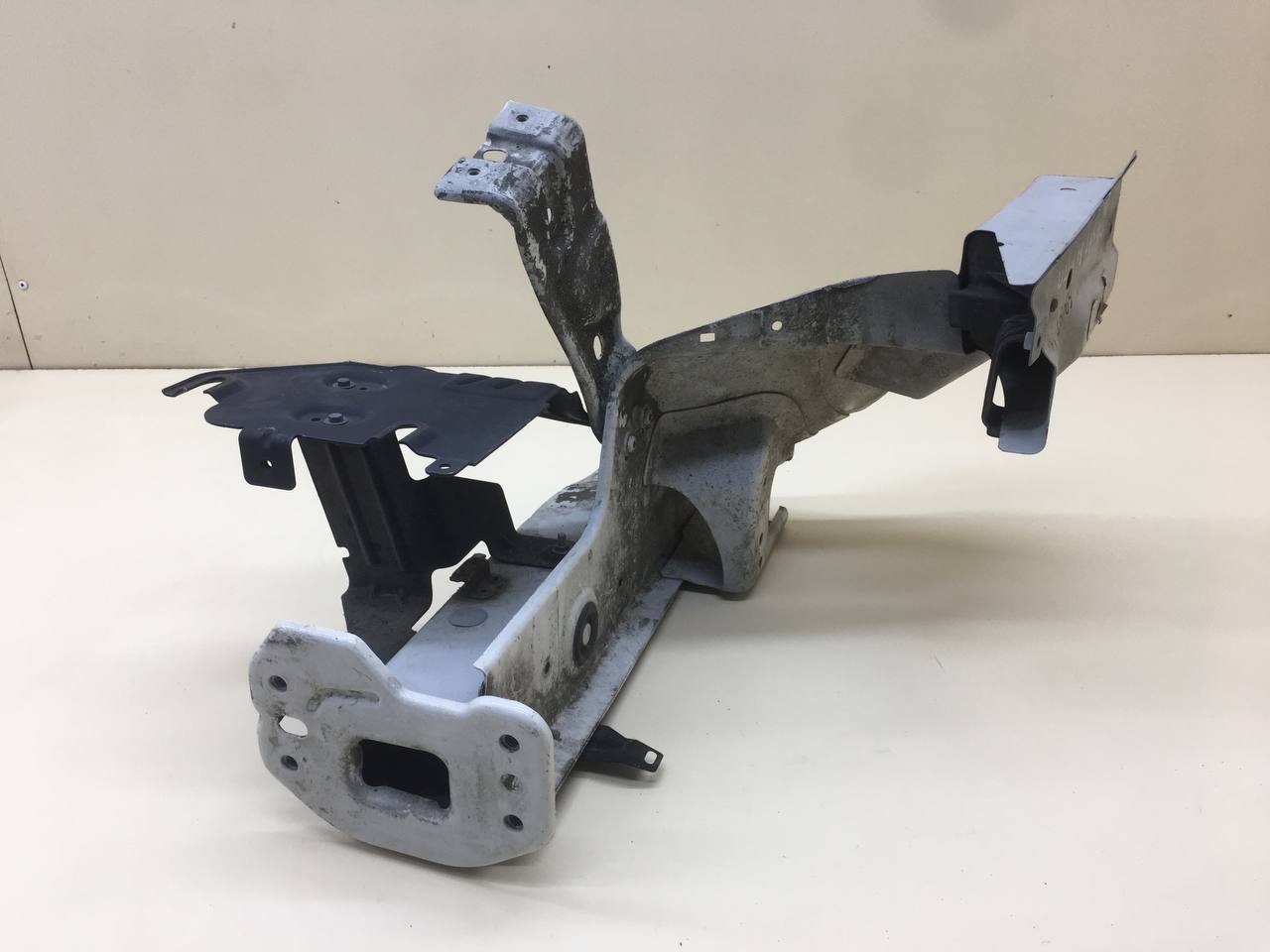 Кузовной элемент Volkswagen Passat B6 2005-2010 Кузовной элемент Volkswagen Passat B6 2005-2010