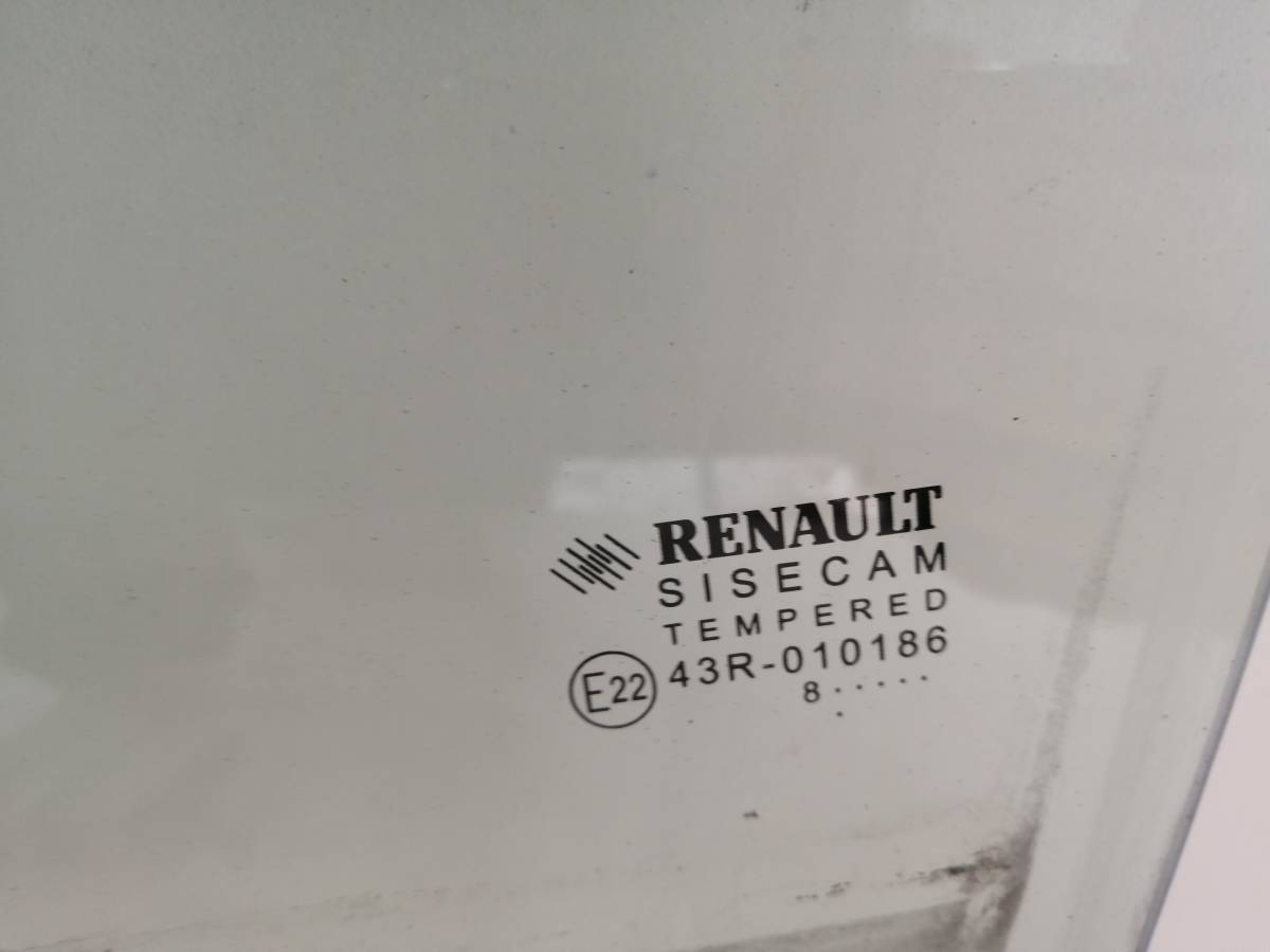 Стекло двери передней левой Renault Logan (2) 2014>