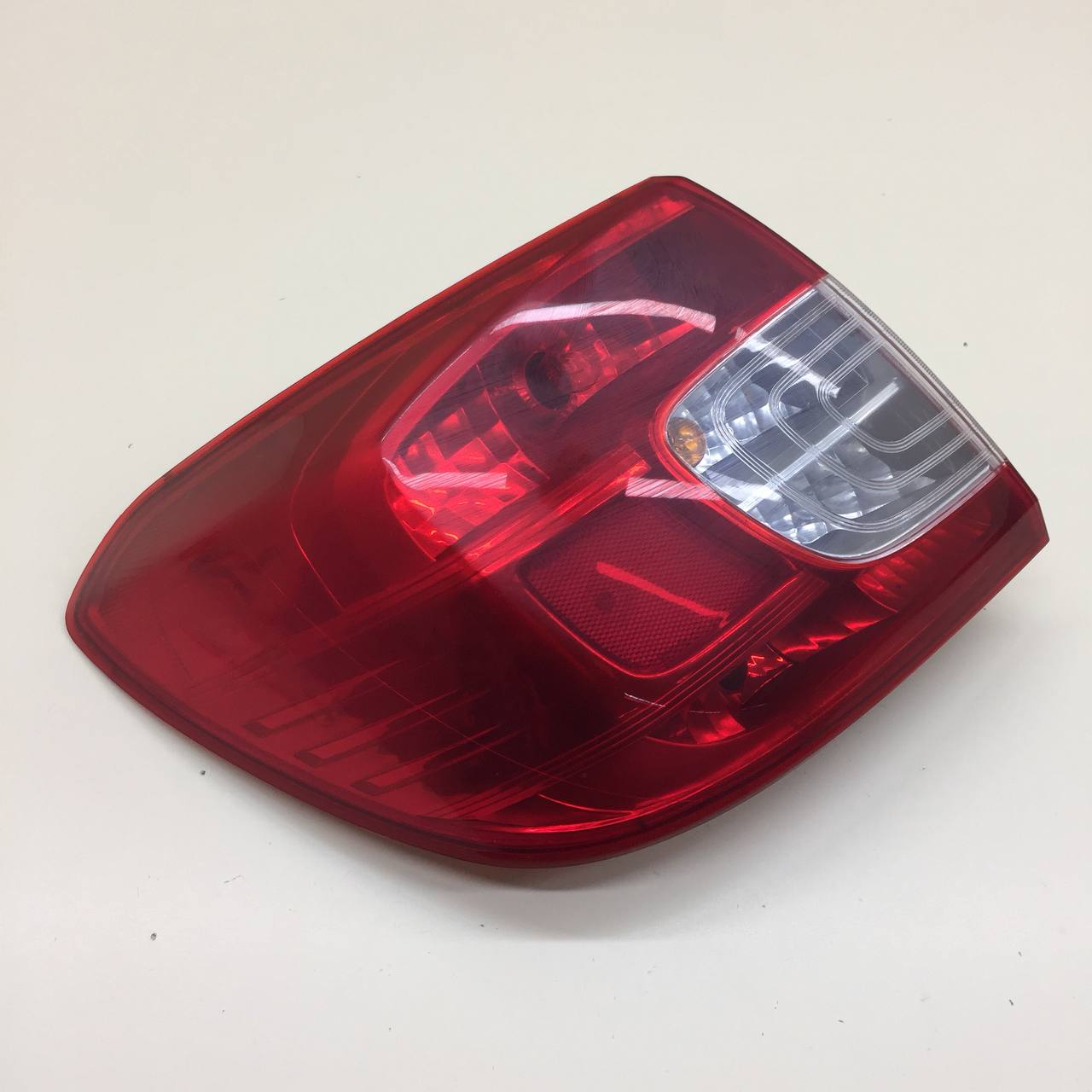 Фонарь задний левый Datsun on-DO 2014> Фонарь задний левый Datsun on-DO 2014>