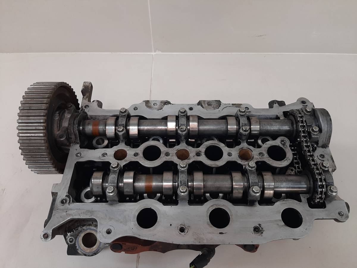 Головка блока цилиндров Land Rover Discovery 3 (L319) 2004-2009 Головка блока цилиндров Land Rover Discovery 3 (L319) 2004-2009