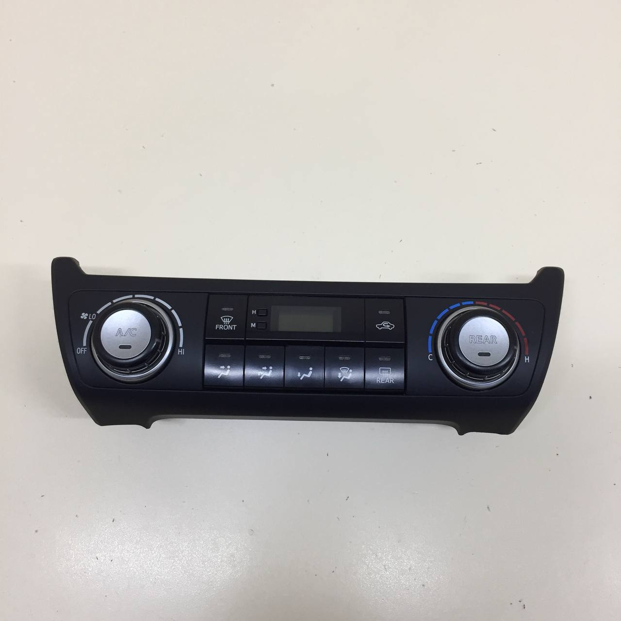 Блок управления климатической установкой Toyota Land Cruiser Prado (J150) 2009-2022