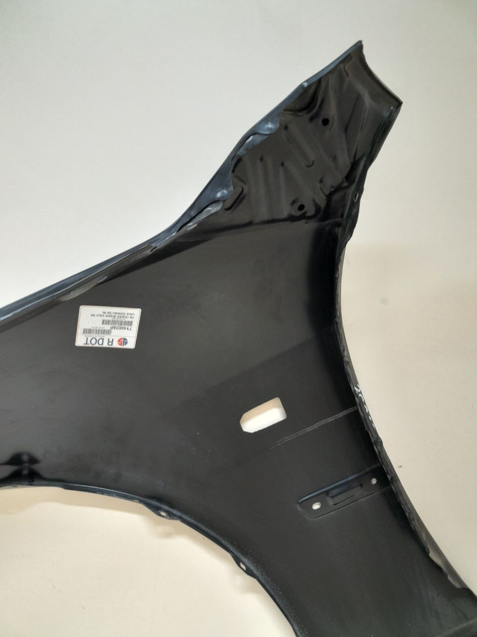 Крыло переднее правое Lexus IS 200/300 1999-2005