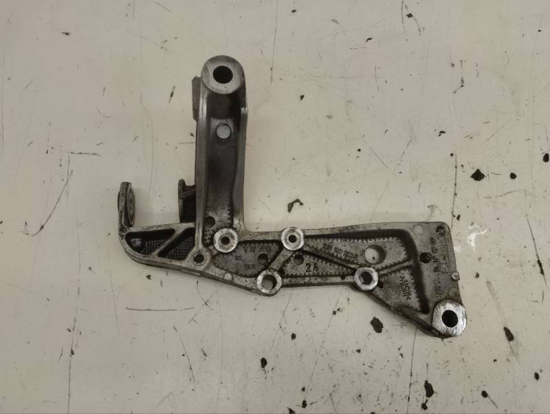 Кронштейн переднего рычага Skoda Octavia (A5 1Z-) 2004-2013