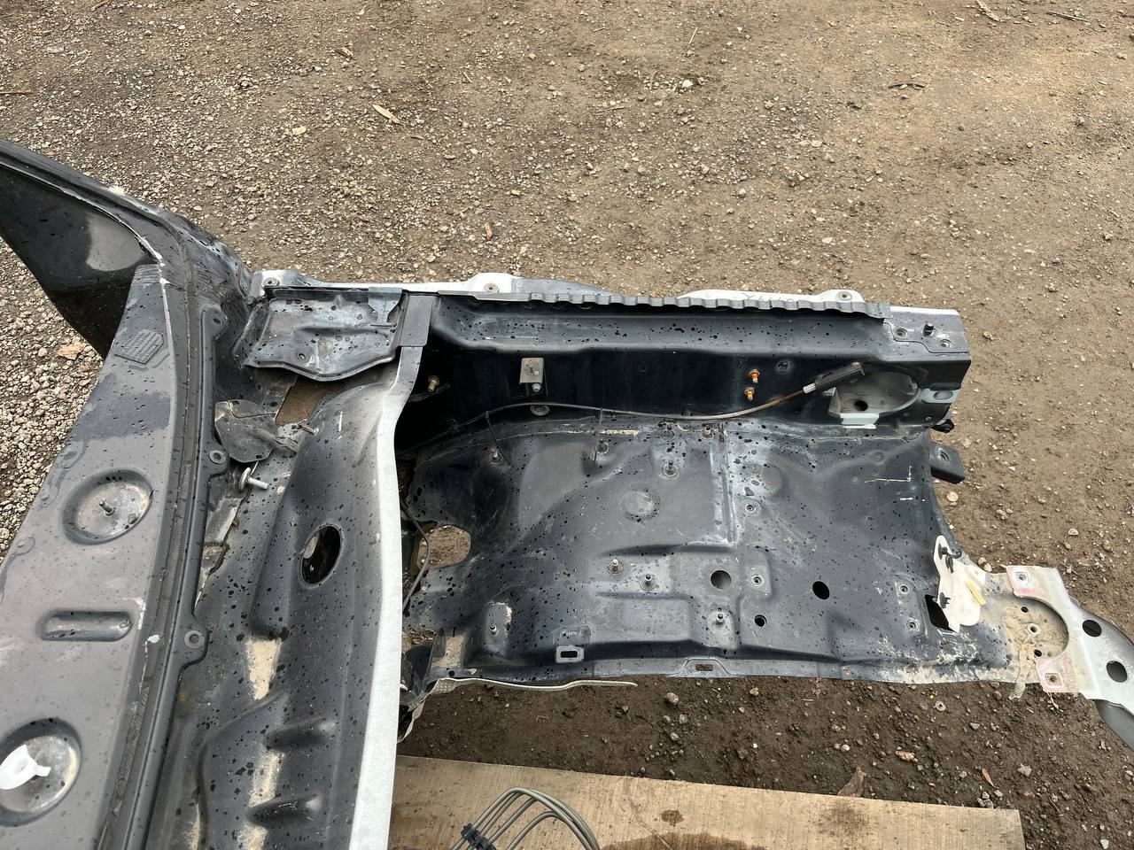 Четверть передняя левая Land Rover Range Rover Sport 2005-2012