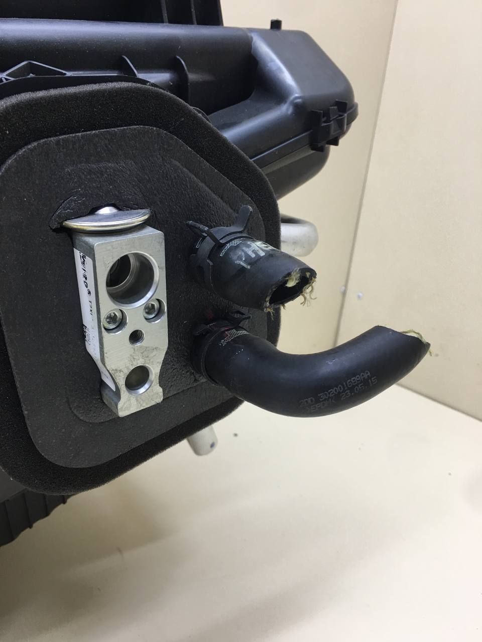 Корпус отопителя EXEED RX 2022>