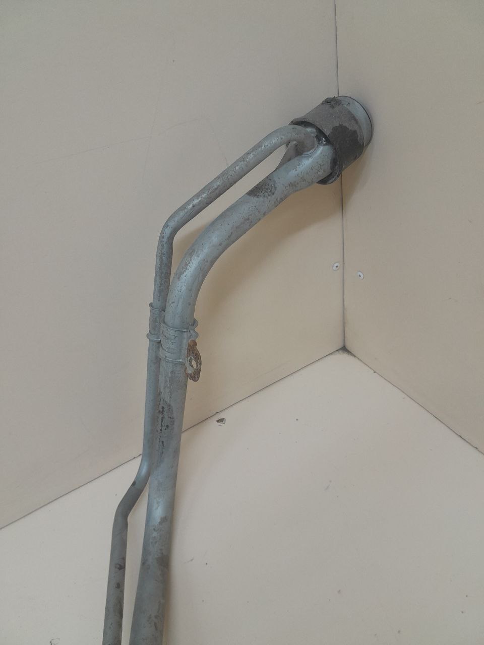Бак топливный Ford Fusion (JU) 2002-2012 Бак топливный Ford Fusion (JU) 2002-2012