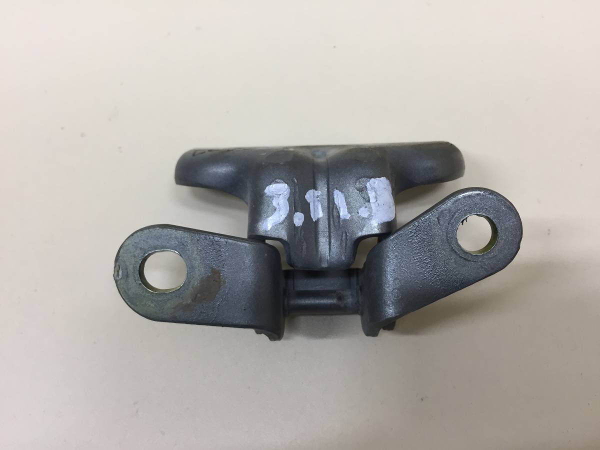 Петля двери задней левой нижняя Chevrolet Cobalt (T250) 2011-2015