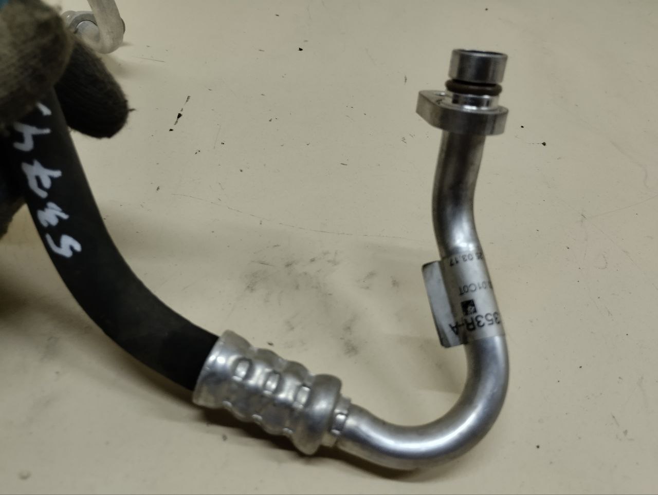 Трубка кондиционера Renault Duster (HSA, HSM) 2012> Трубка кондиционера Renault Duster (HSA, HSM) 2012>
