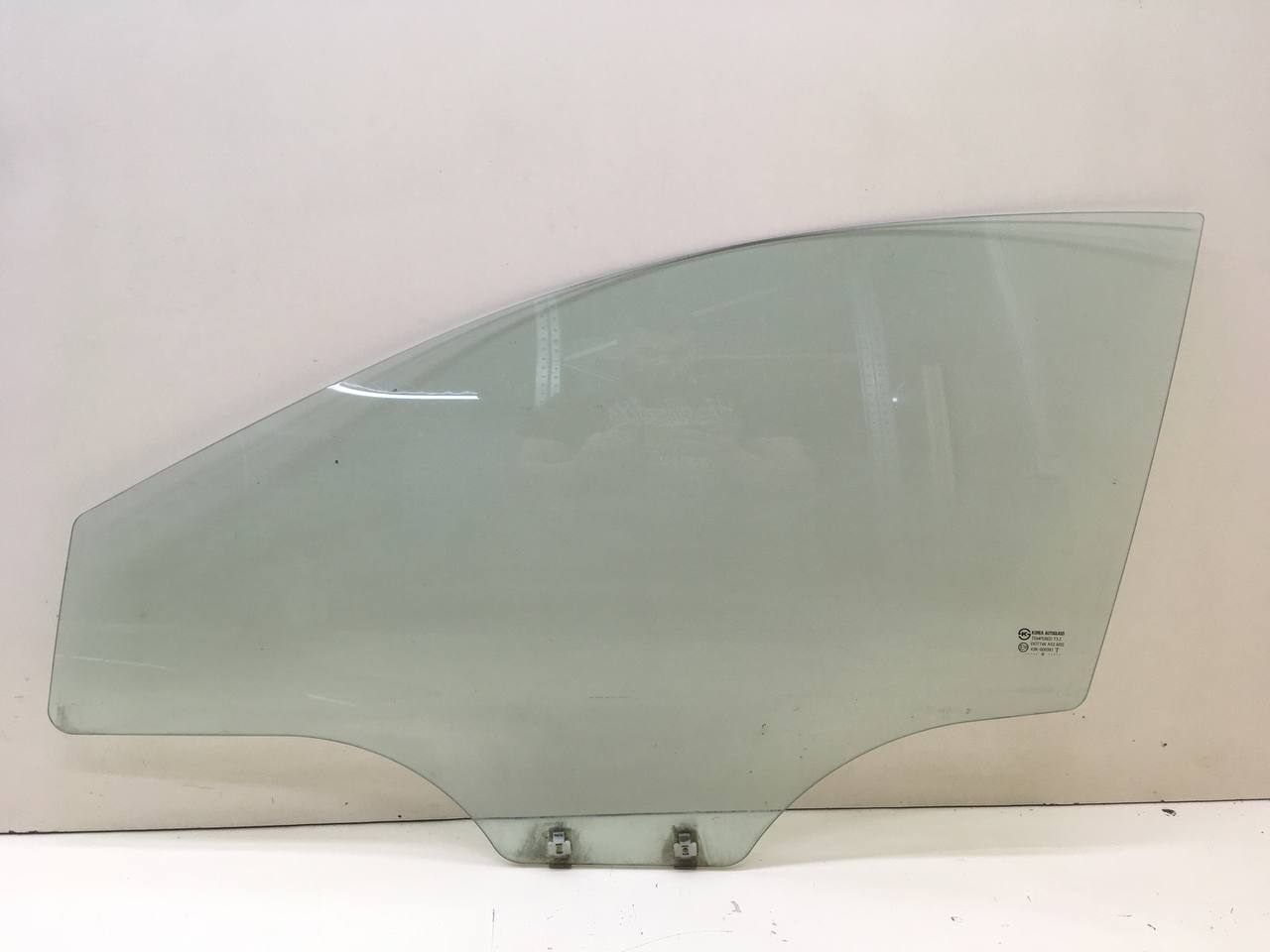 Стекло двери передней левой Hyundai Solaris (RB) 2010-2017