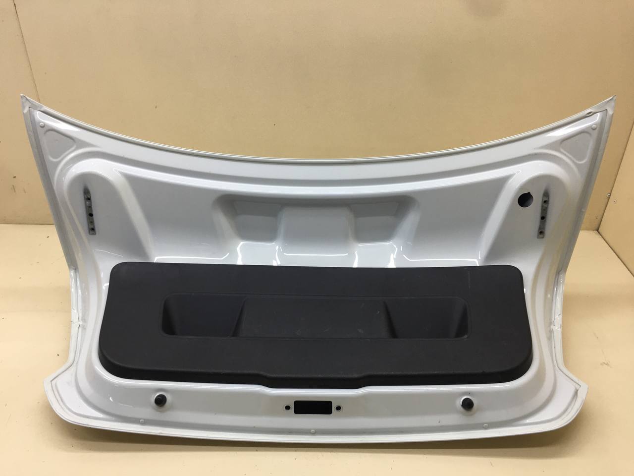 Крышка багажника Volkswagen Polo (MK5) 2011-2020 Крышка багажника Volkswagen Polo (MK5) 2011-2020