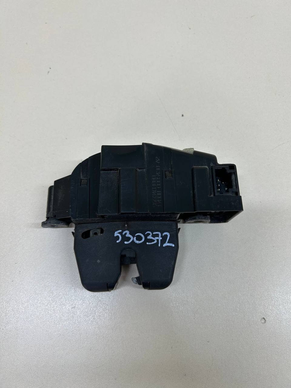 Замок багажника Peugeot 308 2007>