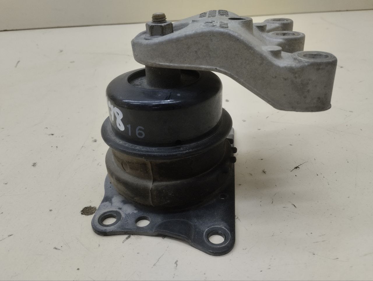 Опора двигателя правая Volkswagen Polo (MK5) 2011-2020