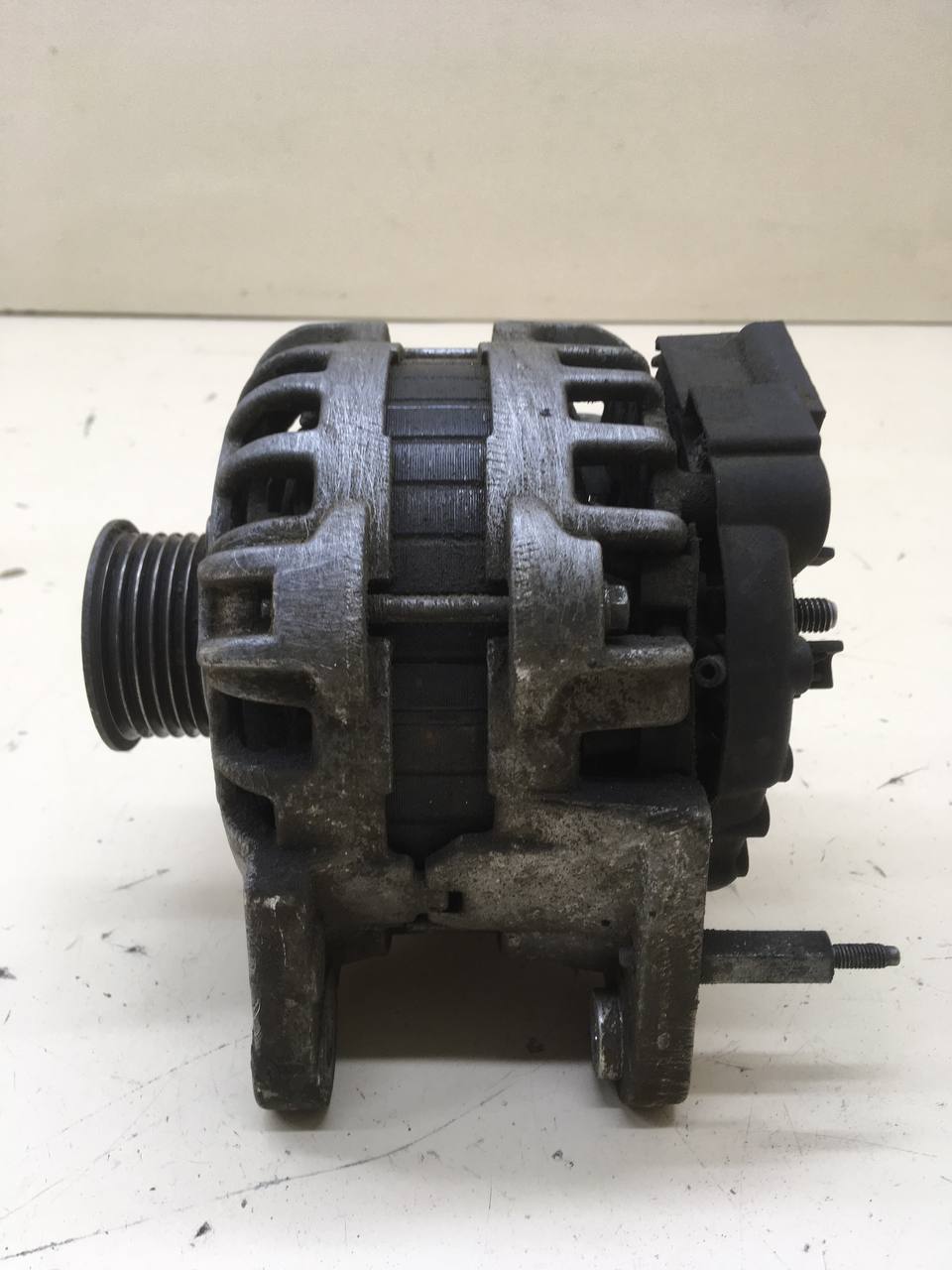 Генератор Volkswagen Polo (MK5) 2011-2020 Генератор Volkswagen Polo (MK5) 2011-2020