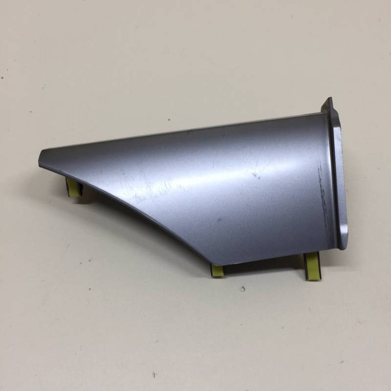 Накладка декоративная Toyota Rav 4 (XA40) 2013-2019