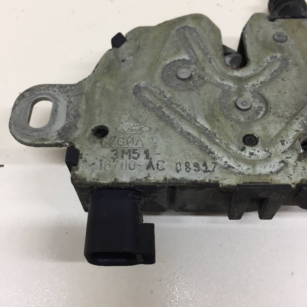 Замок капота Ford Focus 2 (DB) 2008-2011
