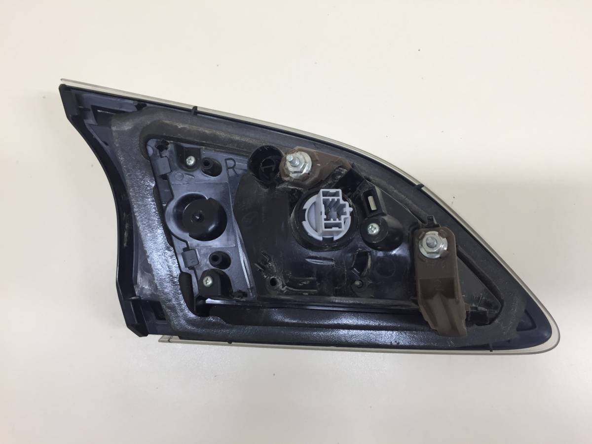 Фонарь задний внутренний правый Mazda Mazda 3 (BL) 2009-2013
