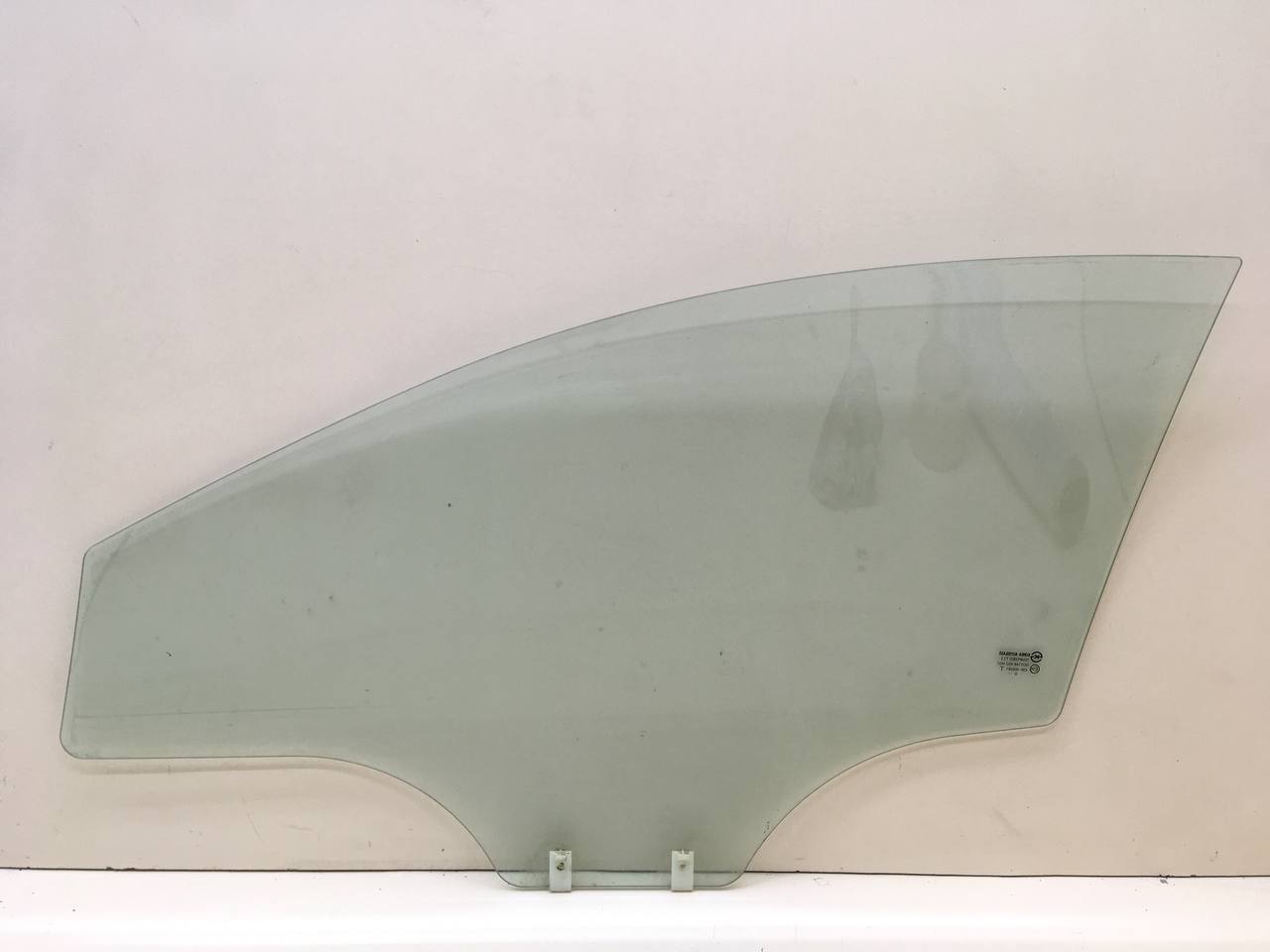 Стекло двери передней правой Hyundai Solaris (RB) 2010-2017