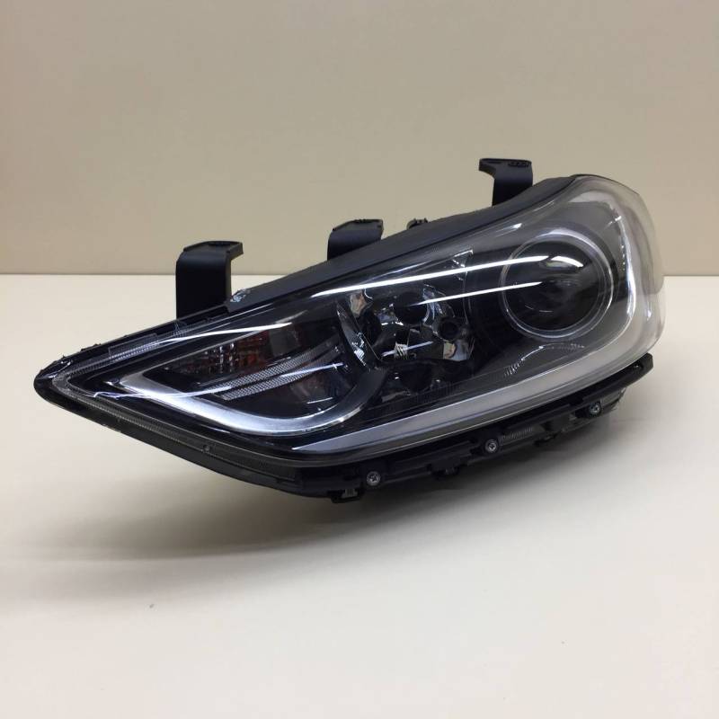 Фара левая Hyundai Elantra (AD) 2015>