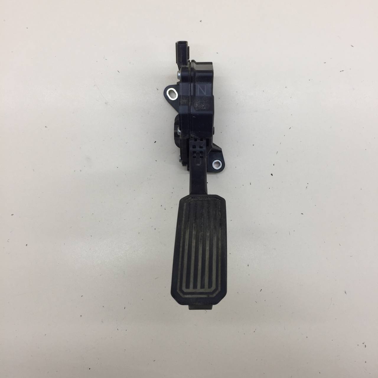 Педаль газа Toyota Corolla E150 2006-2013