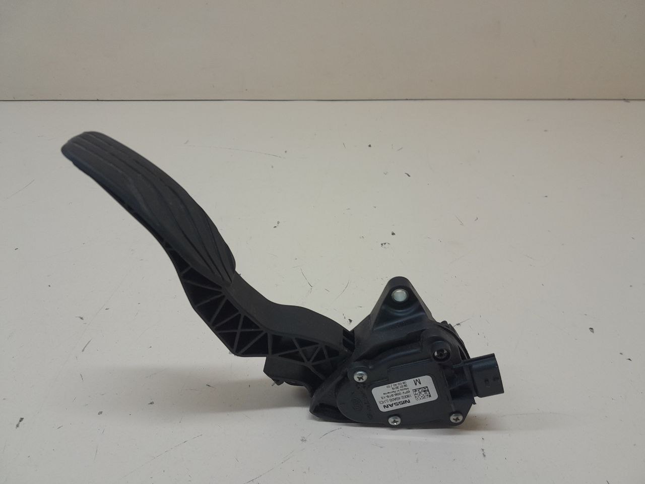Педаль газа Nissan Qashqai (J11) 2014> Педаль газа Nissan Qashqai (J11) 2014>
