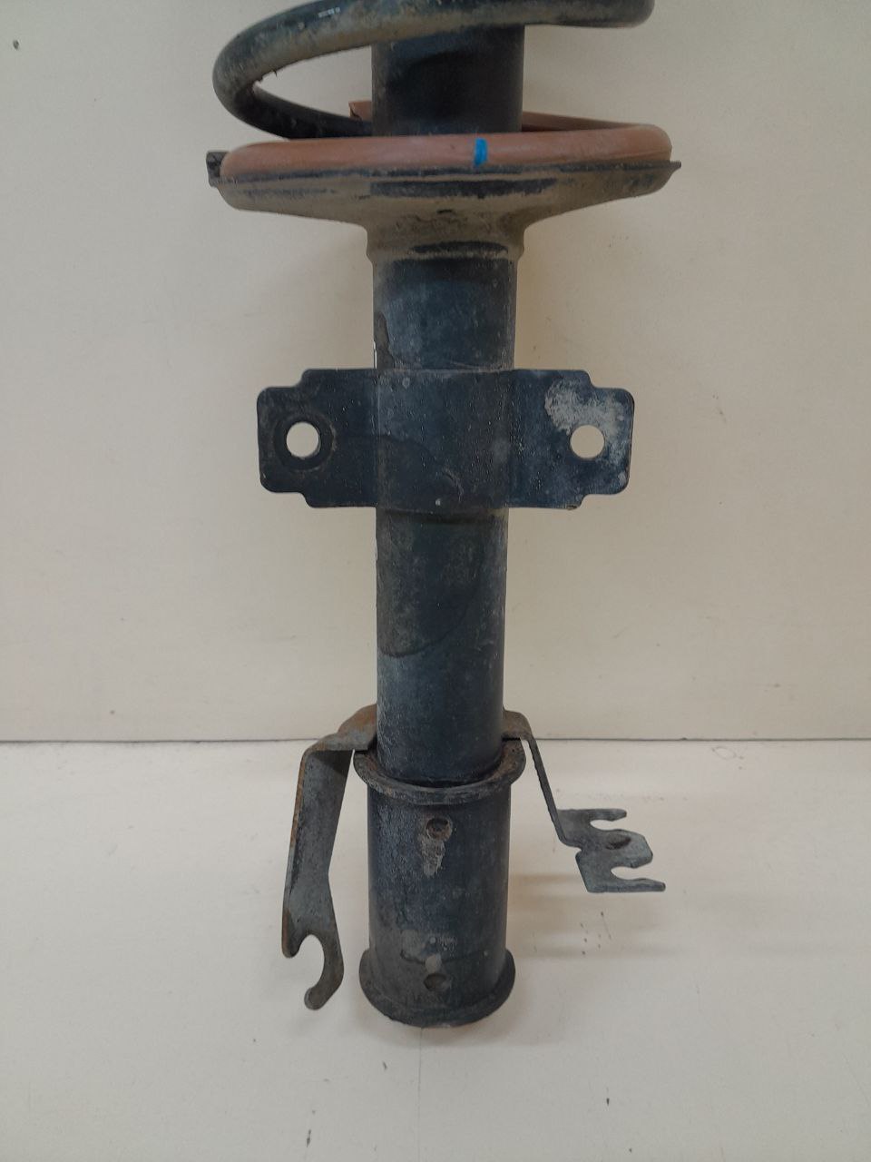 Амортизатор передний Renault Duster (HSA, HSM) 2012>