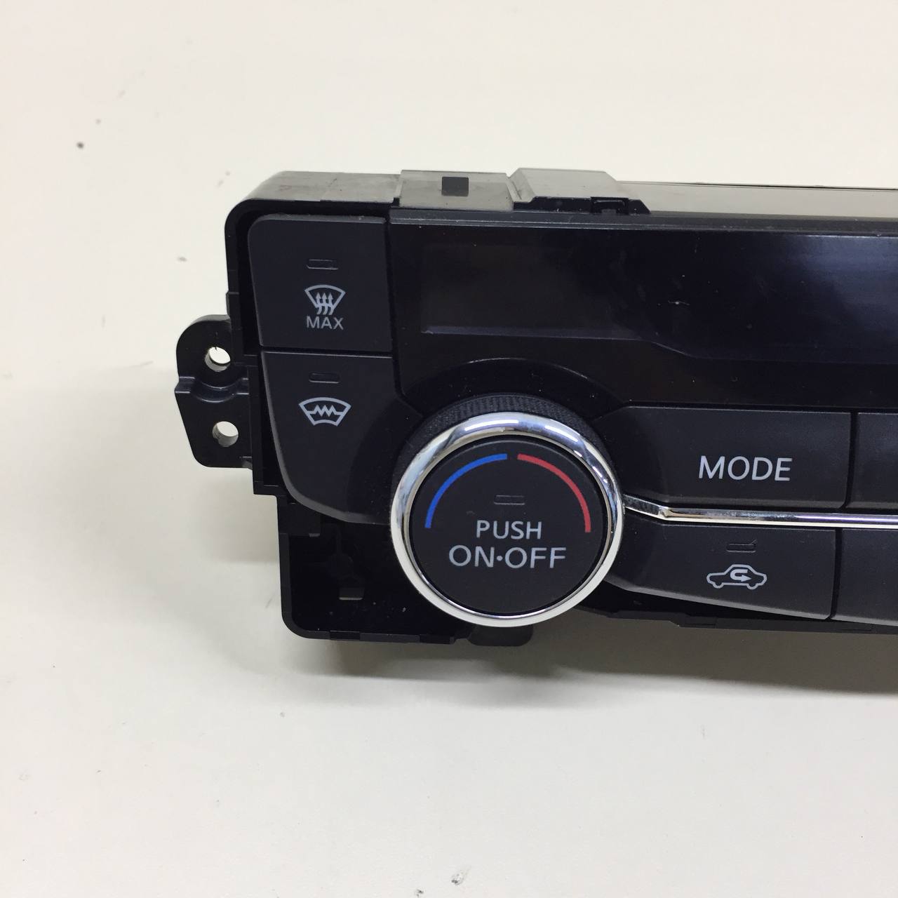 Блок управления климатической установкой Nissan Qashqai (J11) 2014> Блок управления климатической установкой Nissan Qashqai (J11) 2014>