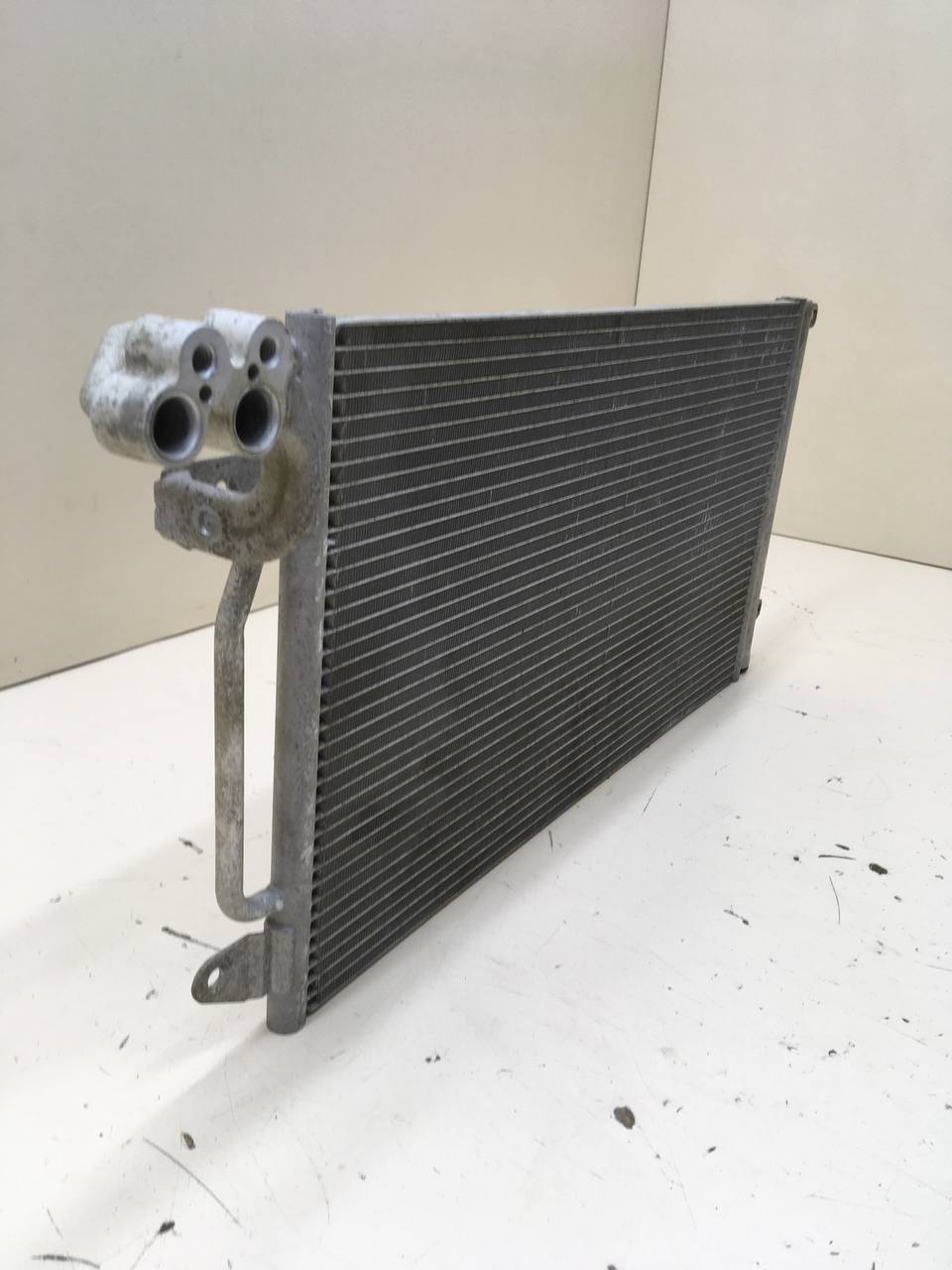 Радиатор кондиционера (конденсер) Volkswagen Polo (MK5) 2011-2020