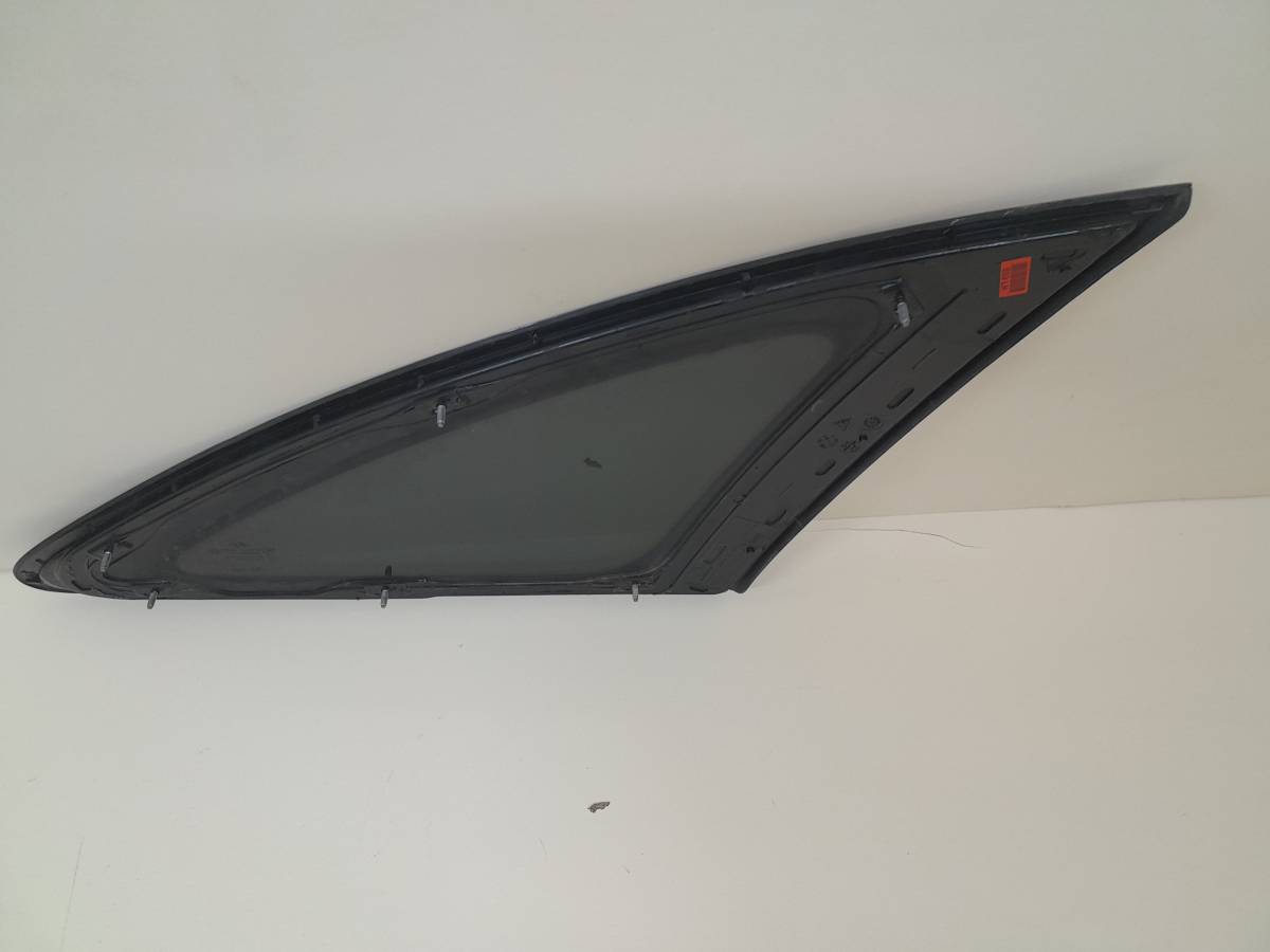 Стекло кузовное глухое левое Hyundai ix55 2007-2013