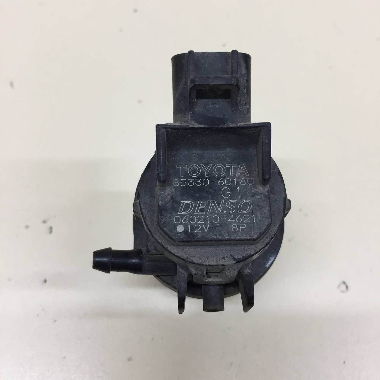 Насос омывателя Toyota Highlander (U40) 2007-2013 Насос омывателя Toyota Highlander (U40) 2007-2013
