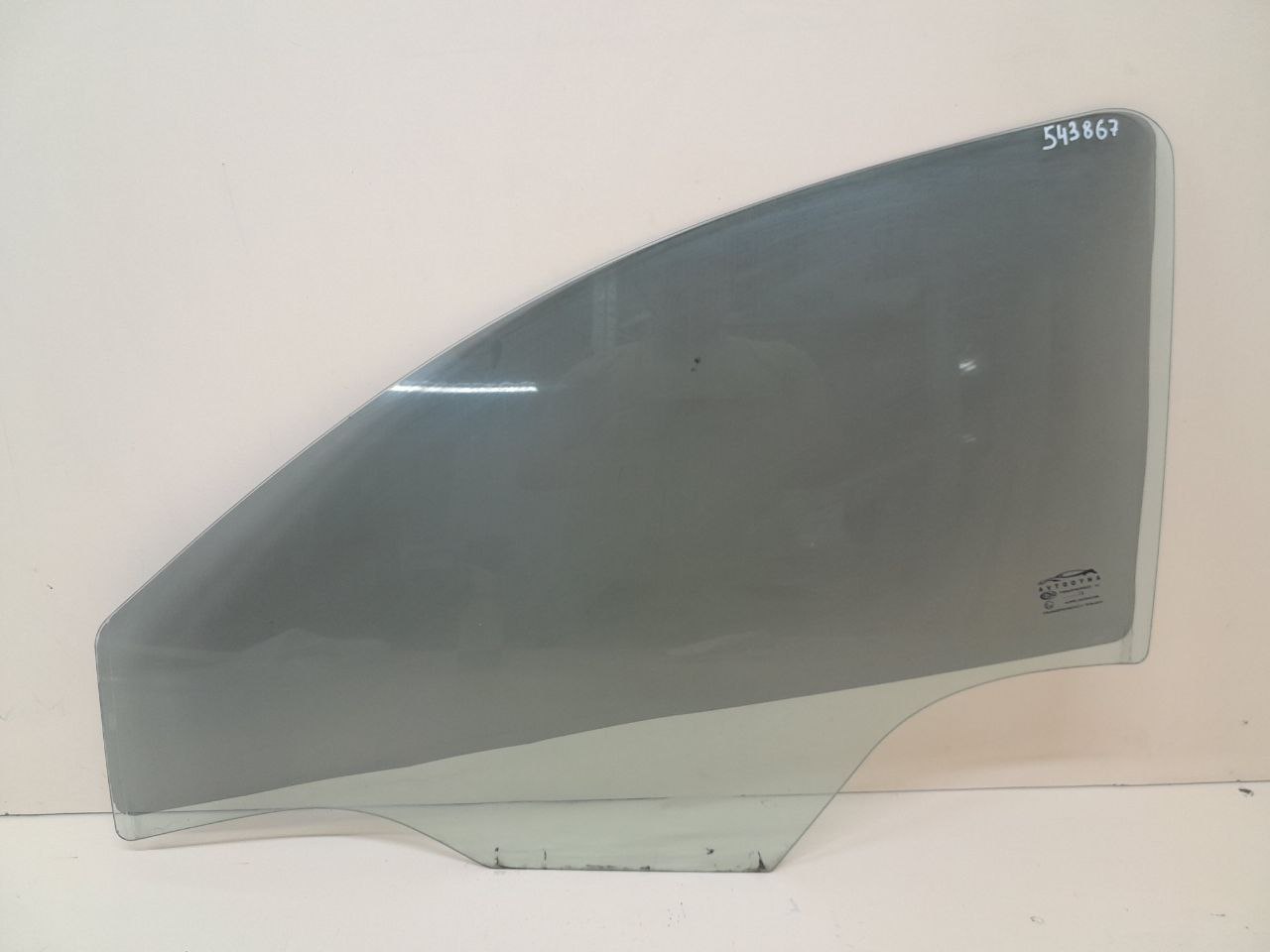 Стекло двери передней левой Chevrolet Cobalt (T250) 2011-2015