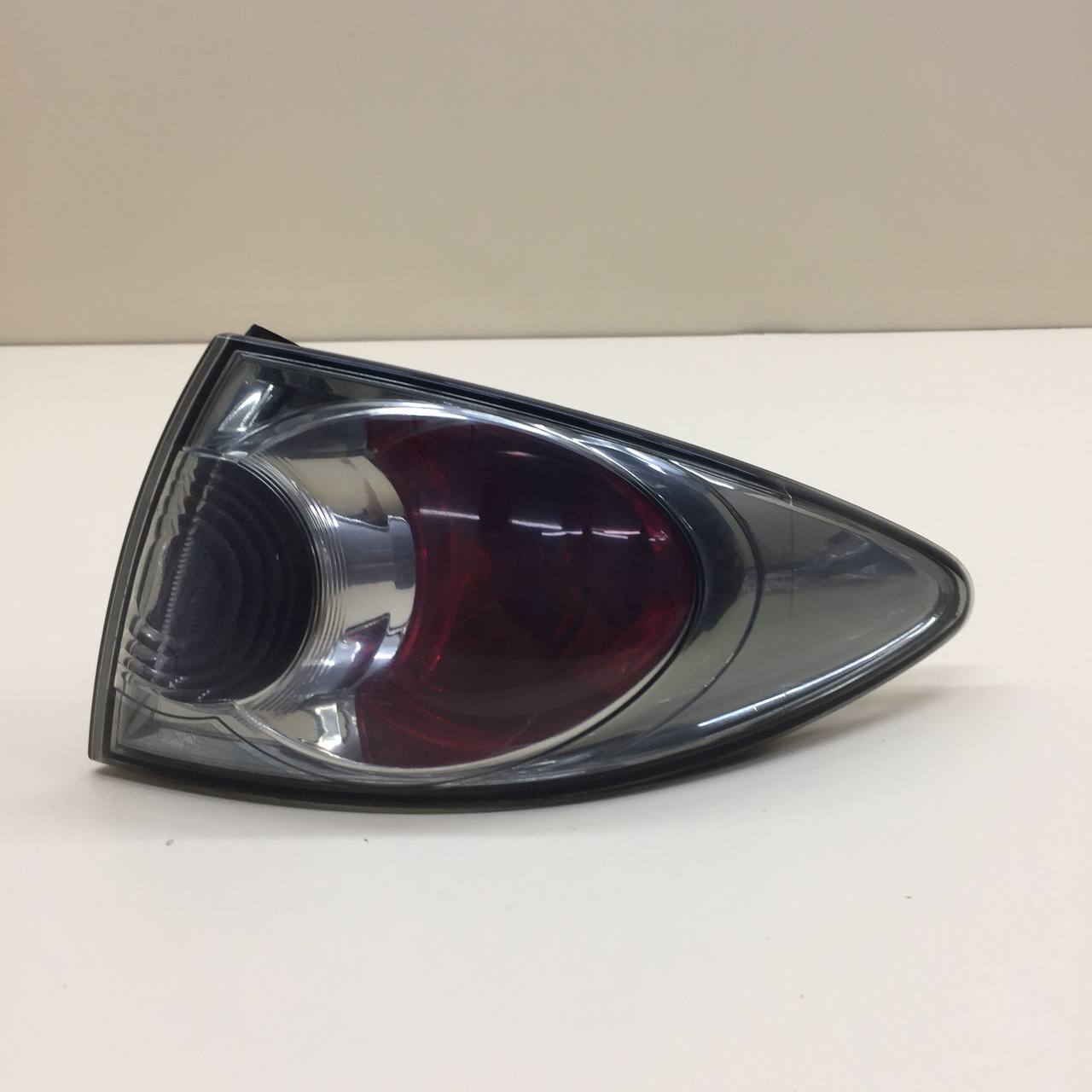 Фонарь задний наружный правый Mazda Mazda 6 (GG) 2002-2007