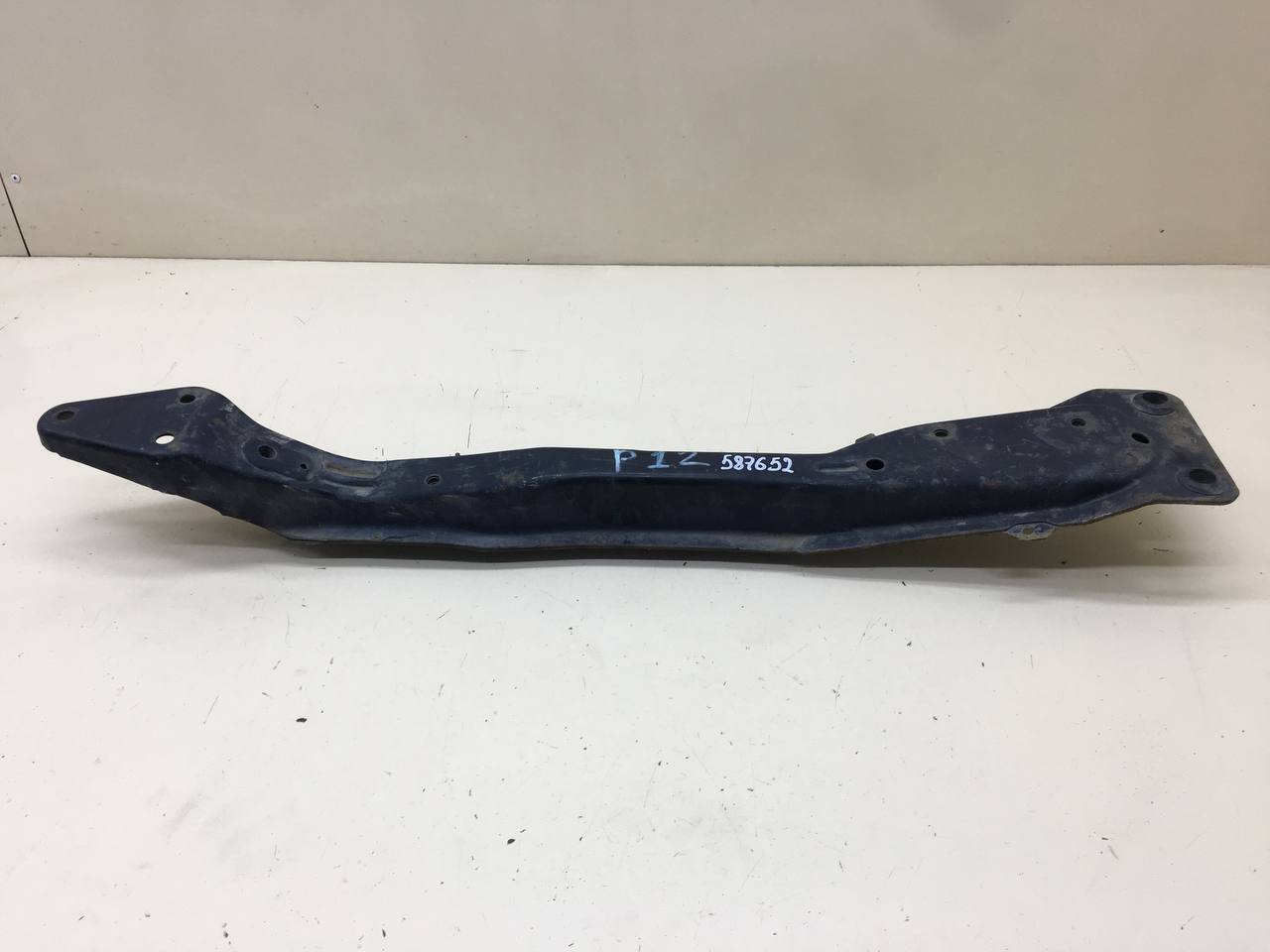 Балка передняя продольная Nissan Primera (P12) 2002-2007