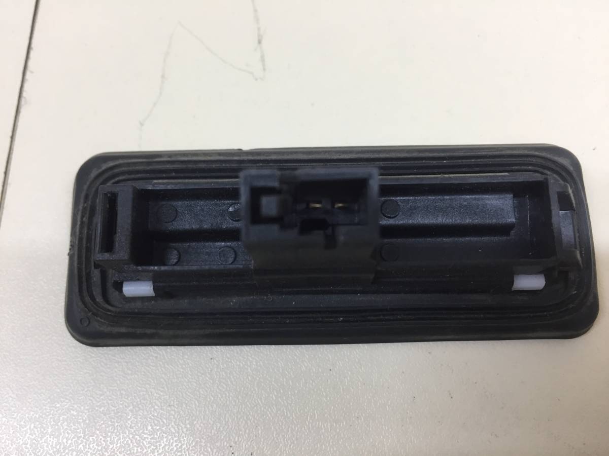 Кнопка открывания багажника Volkswagen Polo (MK5) 2011-2020