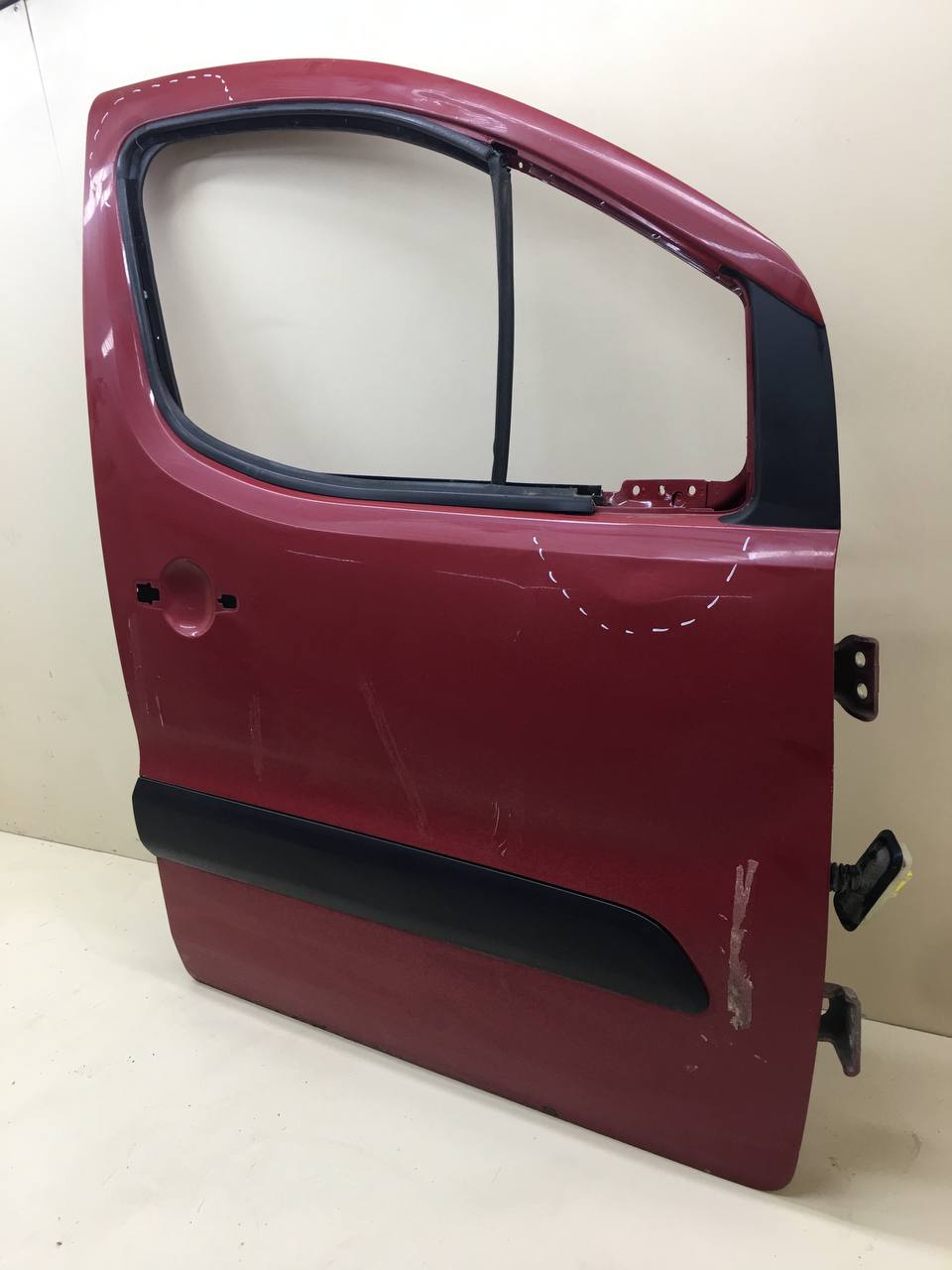 Дверь передняя правая Peugeot Partner Tepee (B9) 2008-2018 Дверь передняя правая Peugeot Partner Tepee (B9) 2008-2018
