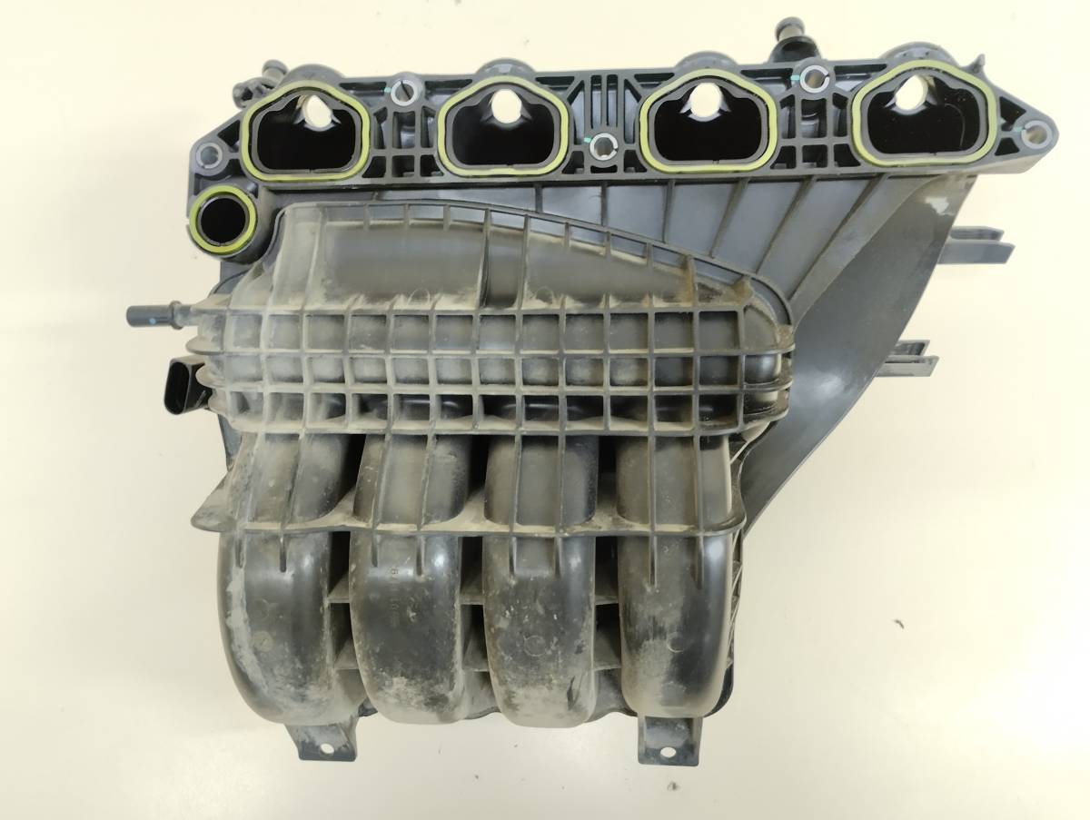 Коллектор впускной Volkswagen Polo (MK5) 2011-2020 Коллектор впускной Volkswagen Polo (MK5) 2011-2020
