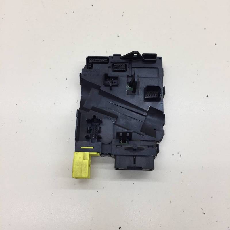 Блок электронный Skoda Octavia (A5 1Z-) 2004-2013 Блок электронный Skoda Octavia (A5 1Z-) 2004-2013