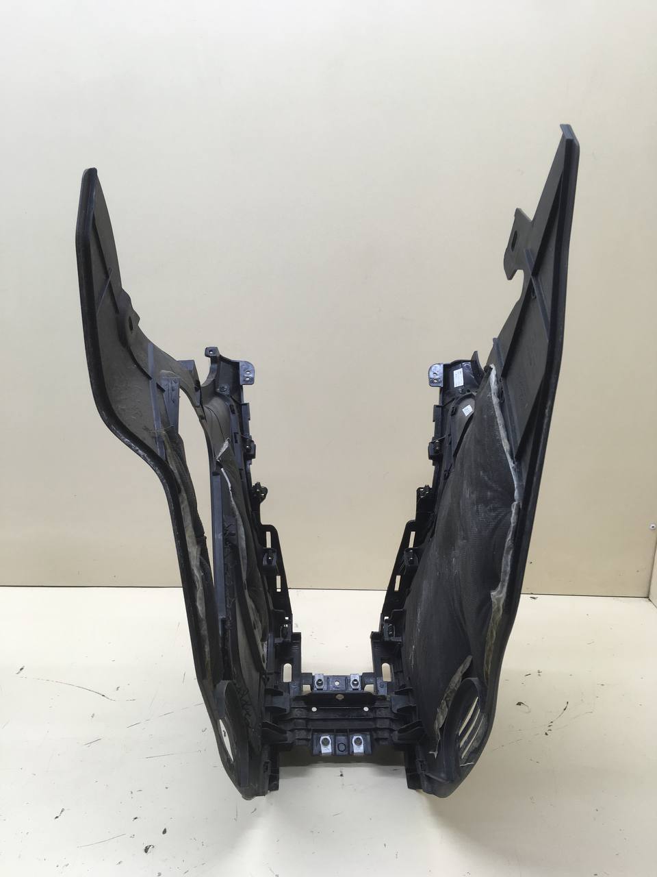 Консоль центральная Chevrolet Captiva (C140) 2011-2016 Консоль центральная Chevrolet Captiva (C140) 2011-2016