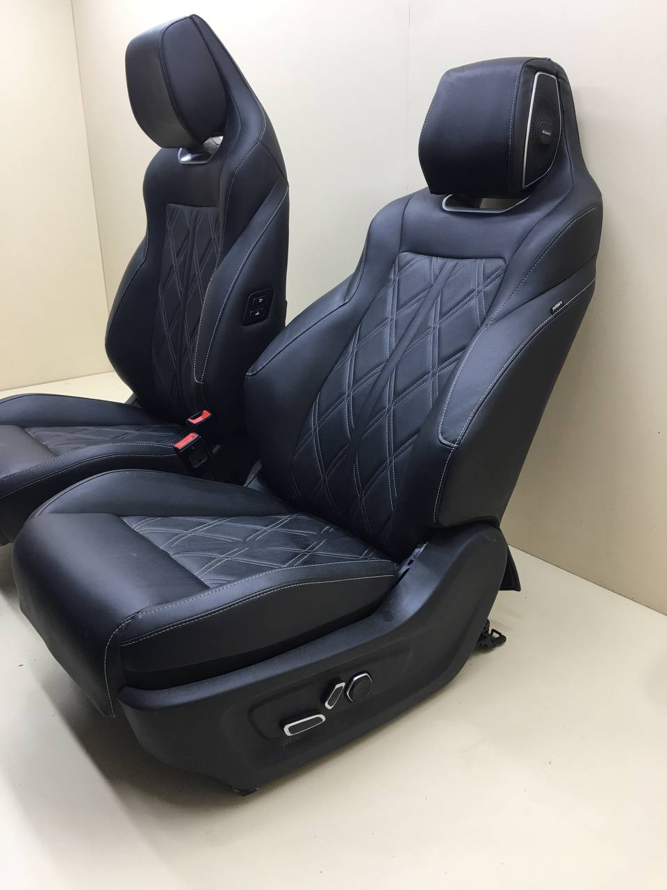 Сиденье (комплект) Changan UNI-K 2020>