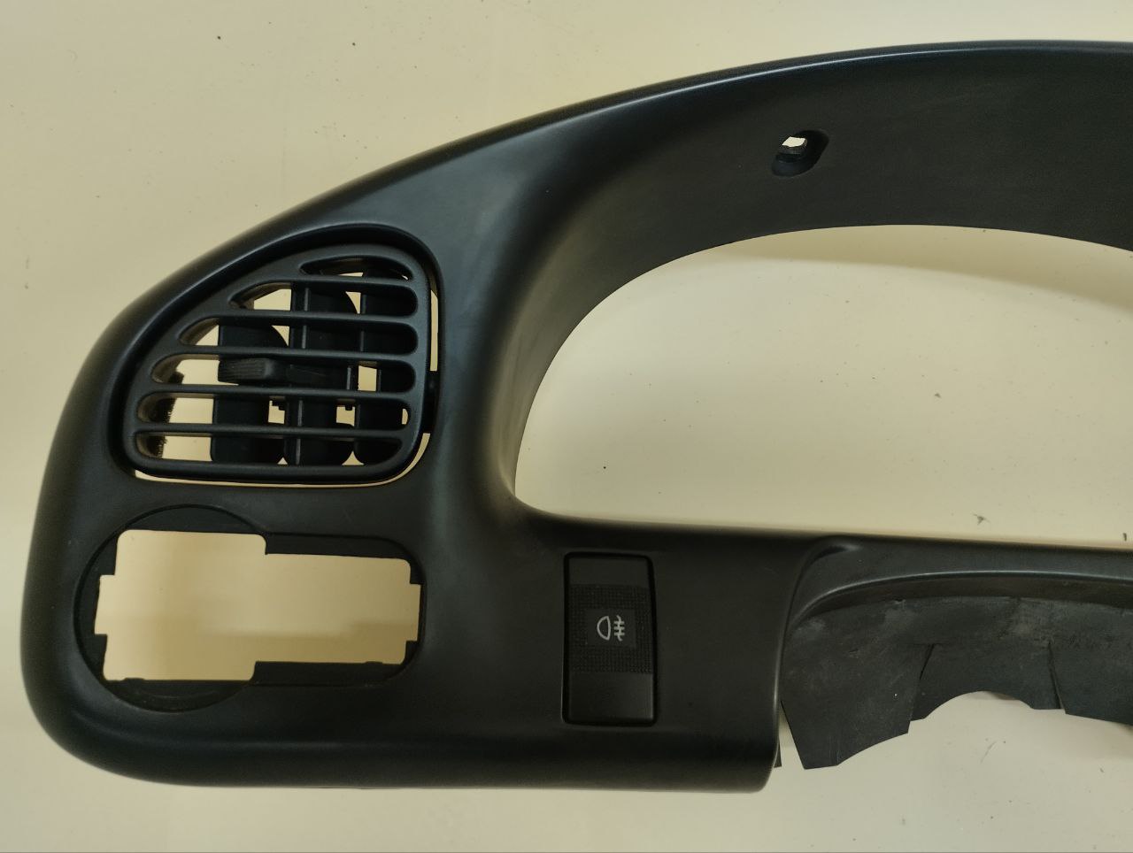 Накладка торпедо Kia Spectra (SD) 2004-2011 Накладка торпедо Kia Spectra (SD) 2004-2011