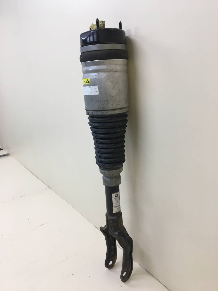 Амортизатор передний правый Jeep Grand Cherokee (WK2) 2010>