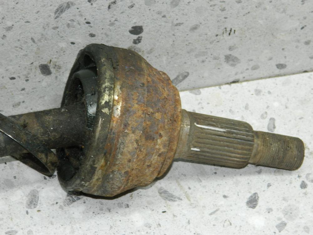 Полуось передняя левая Porsche Cayenne 2003-2010 Полуось передняя левая Porsche Cayenne 2003-2010