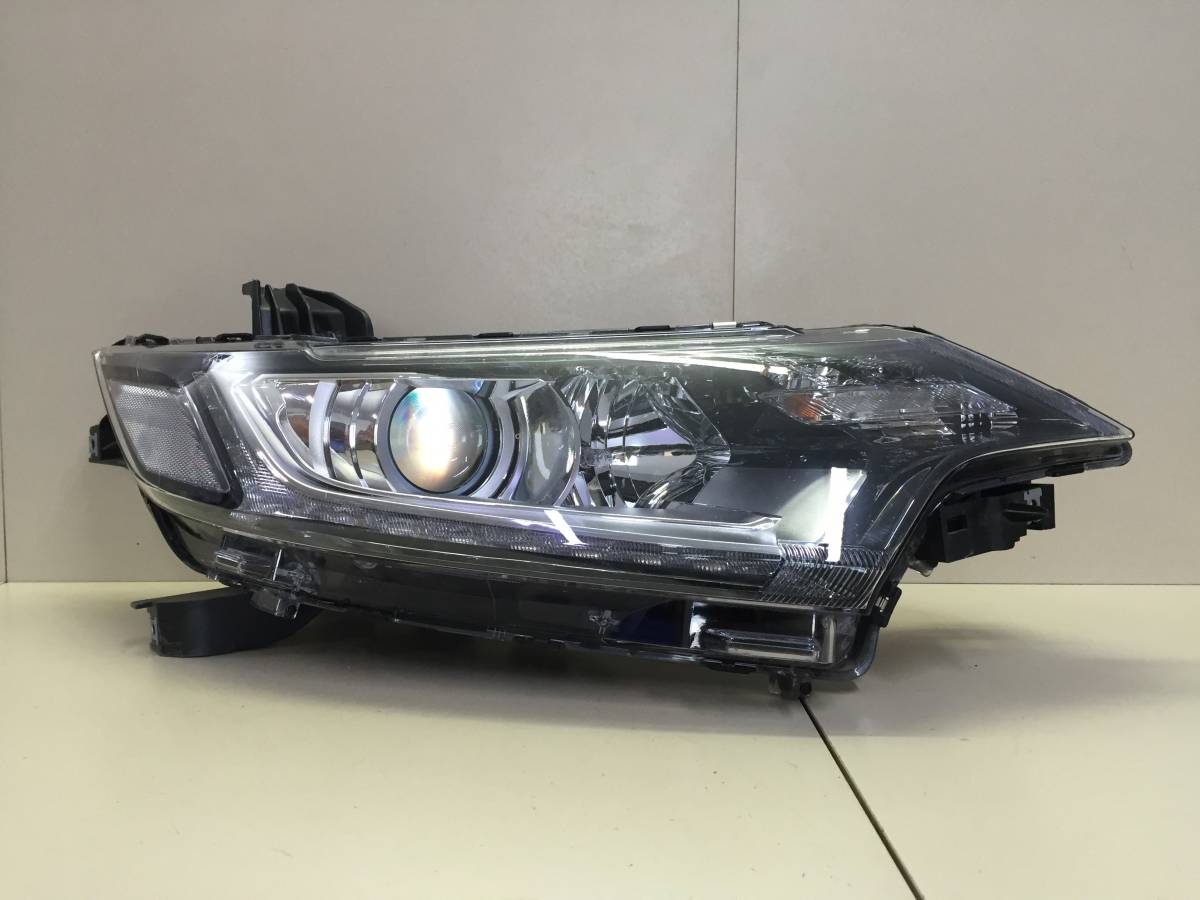 Фара правая Mitsubishi Outlander (GF) 2012>