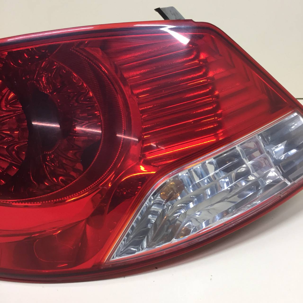 Фонарь задний левый Hyundai Solaris (RB) 2010-2017 Фонарь задний левый Hyundai Solaris (RB) 2010-2017
