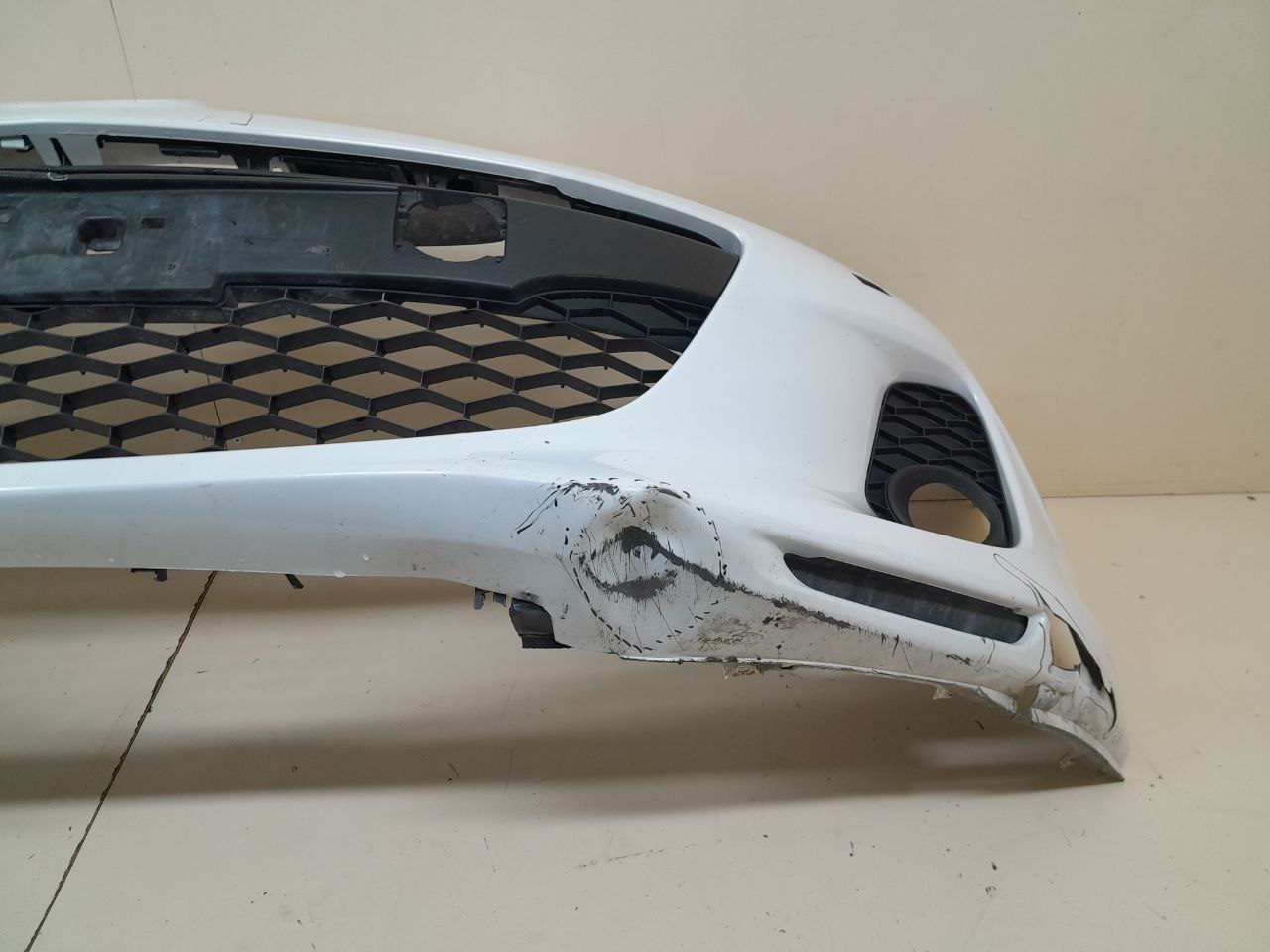 Бампер передний Mazda Mazda 3 (BL) 2009-2013 Бампер передний Mazda Mazda 3 (BL) 2009-2013